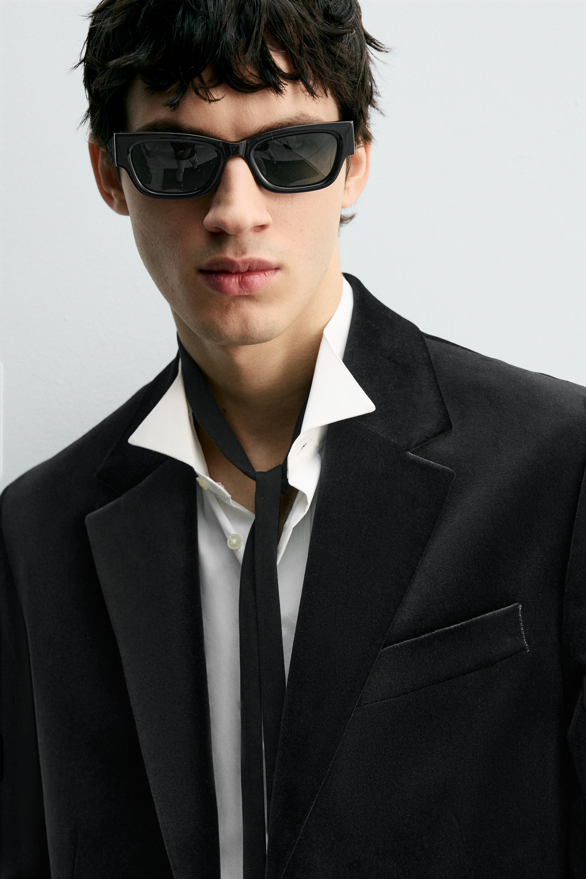 REGULAR FIT VELVET BLAZER